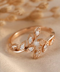 Amoura Laurel Diamond Ring