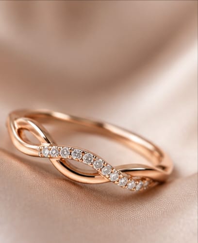 Amoura Infinity Twist Ring